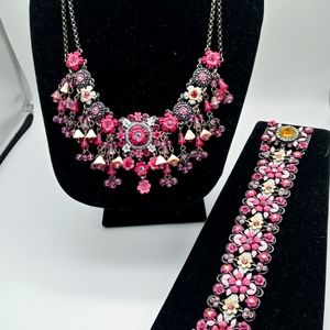 MX Pink Floral Necklace and Bracelet Set